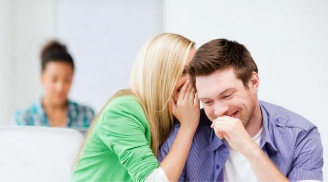 Vì sao có những người luôn thích nói xấu sau lưng người khác? - 2 Vì sao có những người luôn thích nói xấu sau lưng người khác? - 2