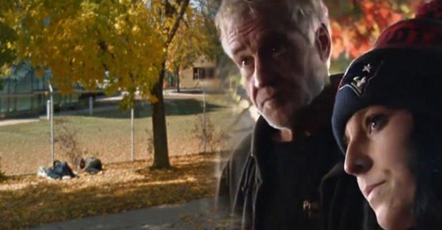 Cha quyết định trở thành người vô gia cư, cứu con gái thoát khỏi cạm bẫy ma túy - 0