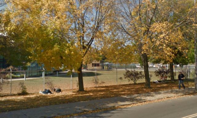 Cha quyết định trở thành người vô gia cư, cứu con gái thoát khỏi cạm bẫy ma túy - 2