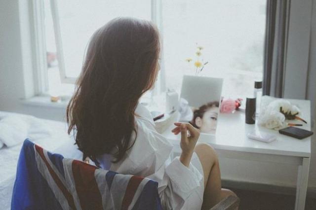 Những ứng xử của phụ nữ thông minh trong cuộc sống hằng ngày - 1 Những ứng xử của phụ nữ thông minh trong cuộc sống hằng ngày - 1