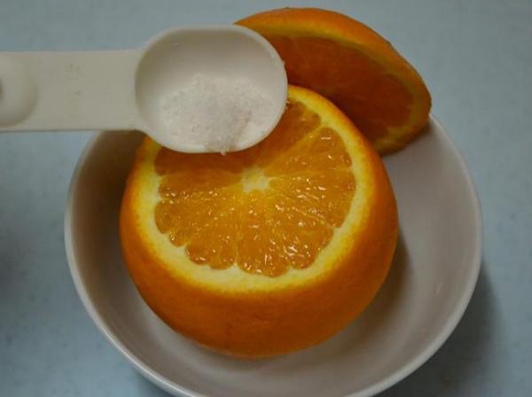 Ho khan ngứa cổ lâu ngày, đem cam hấp kiểu này ăn vào khỏi ngay lại còn ngon bất ngờ - 3 Ho khan ngứa cổ lâu ngày, đem cam hấp kiểu này ăn vào khỏi ngay lại còn ngon bất ngờ - 3