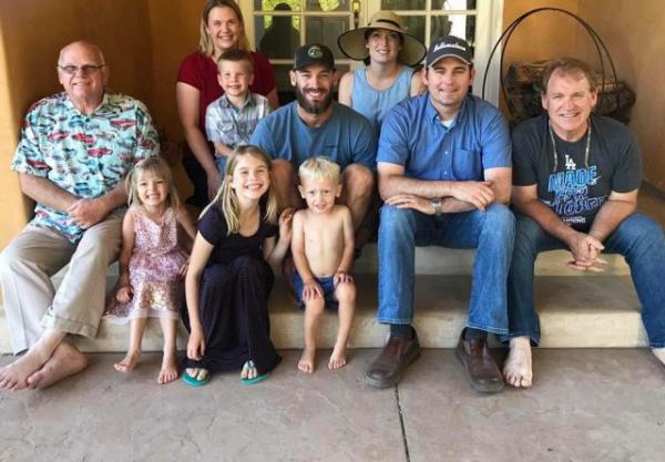 Quyết định đập heo đất sau nhiều ngày tiết kiệm, lý do của bé gái khiến mọi người xúc động - 2 Quyết định đập heo đất sau nhiều ngày tiết kiệm, lý do của bé gái khiến mọi người xúc động - 2