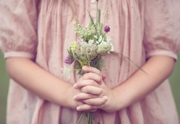 Quyết định đập heo đất sau nhiều ngày tiết kiệm, lý do của bé gái khiến mọi người xúc động - 3 Quyết định đập heo đất sau nhiều ngày tiết kiệm, lý do của bé gái khiến mọi người xúc động - 3