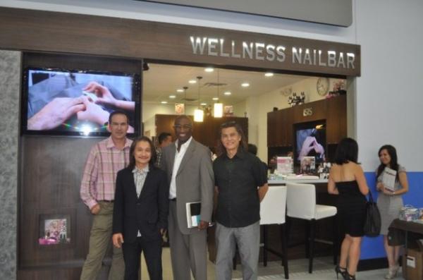 Câu chuyện của tỷ phú nghề “nail” người Mỹ gốc Việt - 0 Câu chuyện của tỷ phú nghề “nail” người Mỹ gốc Việt - 0