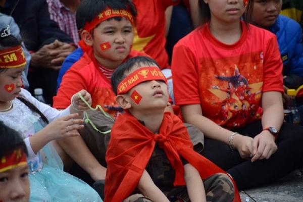 Người Việt cả nước rơi nước mắt tiếc nuối nhưng đầy yêu thương U.23 Việt Nam - 1 Người Việt cả nước rơi nước mắt tiếc nuối nhưng đầy yêu thương U.23 Việt Nam - 1