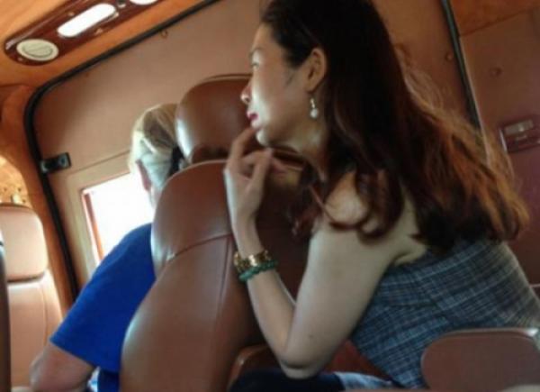 Người phụ nữ trả 50.000 đồng thay du khách Đức bị “chặt chém” ở Việt Nam - 0 Người phụ nữ trả 50.000 đồng thay du khách Đức bị “chặt chém” ở Việt Nam - 0