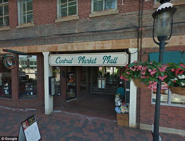 Lộ tên trộm gốc Việt ở Mỹ nhờ bức phác họa như đùa - 1 Lộ tên trộm gốc Việt ở Mỹ nhờ bức phác họa như đùa - 1