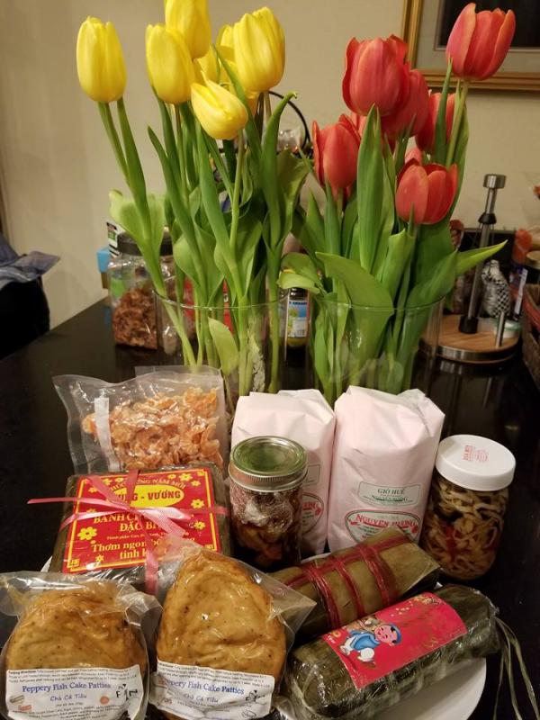 Người Việt hải ngoại biếu quà Tết: ‘Đơn giản’ và ‘không bắt buộc’ - 2 Người Việt hải ngoại biếu quà Tết: ‘Đơn giản’ và ‘không bắt buộc’ - 2