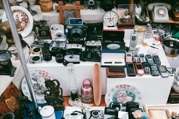 Những món đồ khó định giá ở phiên chợ đồ cổ giữa thủ đô - 10 Những món đồ khó định giá ở phiên chợ đồ cổ giữa thủ đô - 10