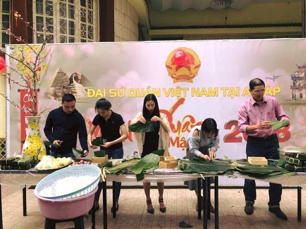 Rộn ràng Tết cộng đồng của kiều bào khắp năm châu - 5 Rộn ràng Tết cộng đồng của kiều bào khắp năm châu - 5