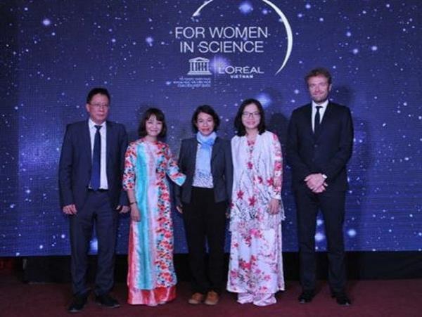 Tiến sĩ Việt tìm ra cách trị bệnh thế giới bó tay - 1 Tiến sĩ Việt tìm ra cách trị bệnh thế giới bó tay - 1