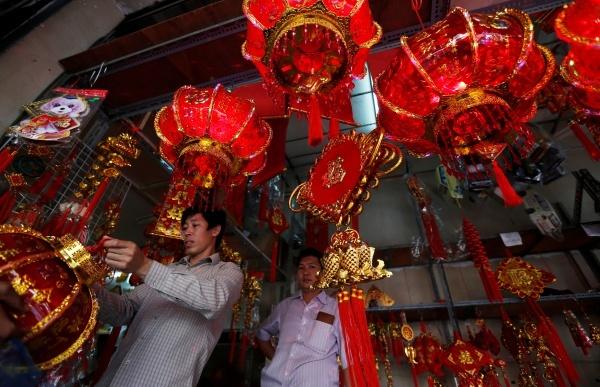 Việt Nam và châu Á rộn ràng đón năm mới Mậu Tuất  - 22