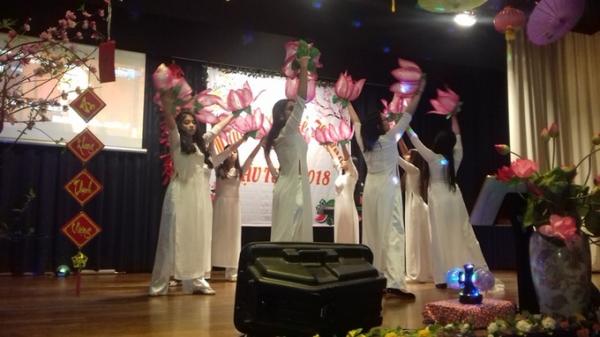 Tết Mậu Tuất đầm ấm của người Việt ở Đức - 2 Tết Mậu Tuất đầm ấm của người Việt ở Đức - 2