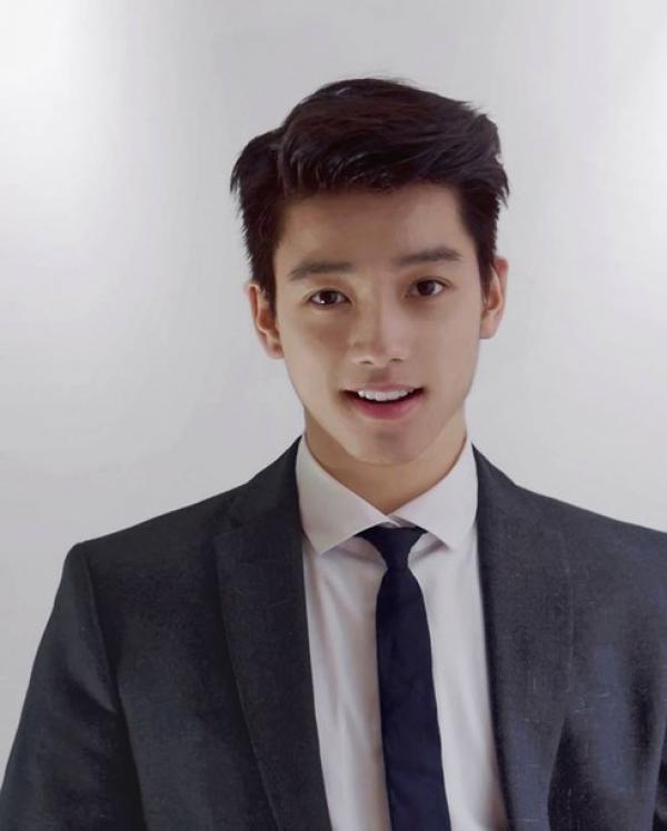 9X Việt thành thạo 7 thứ tiếng trở thành cố vấn Bộ Tài chính Anh - 1 9X Việt thành thạo 7 thứ tiếng trở thành cố vấn Bộ Tài chính Anh - 1