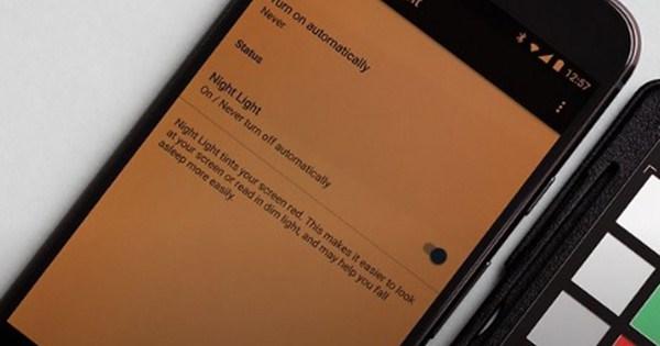 Nếu bạn phải sử dụng điện thoại trước khi ngủ, hãy nhớ thật kỹ 8 điều sau - 1 Nếu bạn phải sử dụng điện thoại trước khi ngủ, hãy nhớ thật kỹ 8 điều sau - 1