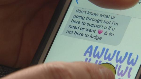 Vụ trộm kì lạ: Không buộc tội, nạn nhân còn mời kẻ trộm đồ uống và tặng một cái ôm thật chặt - 5 Vụ trộm kì lạ: Không buộc tội, nạn nhân còn mời kẻ trộm đồ uống và tặng một cái ôm thật chặt - 5