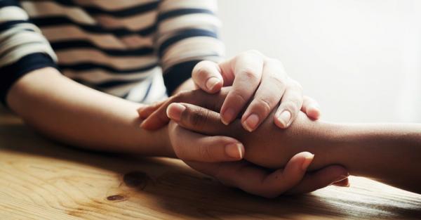 Vụ trộm kì lạ: Không buộc tội, nạn nhân còn mời kẻ trộm đồ uống và tặng một cái ôm thật chặt - 6 Vụ trộm kì lạ: Không buộc tội, nạn nhân còn mời kẻ trộm đồ uống và tặng một cái ôm thật chặt - 6