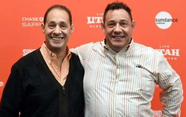 Anh em sinh ba bị chia cắt từ lúc lọt lòng vì một thí nghiệm bí mật - 2