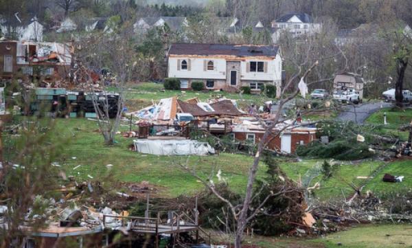 Mưa bão khiến ga tàu điện ngầm New York biến thành thác nước - 0 Mưa bão khiến ga tàu điện ngầm New York biến thành thác nước - 0