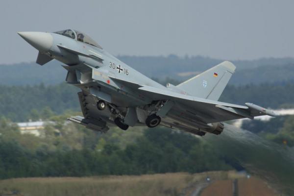 Không quân Đức khủng hoảng: Còn chưa tới 10 tiêm kích Eurofighter - 4 Không quân Đức khủng hoảng: Còn chưa tới 10 tiêm kích Eurofighter - 4