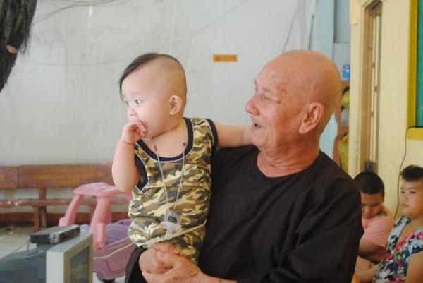 Vợ chồng Sài Gòn bỏ chục tỷ đồng xây khách sạn cho người vô gia cư - 3 Vợ chồng Sài Gòn bỏ chục tỷ đồng xây khách sạn cho người vô gia cư - 3