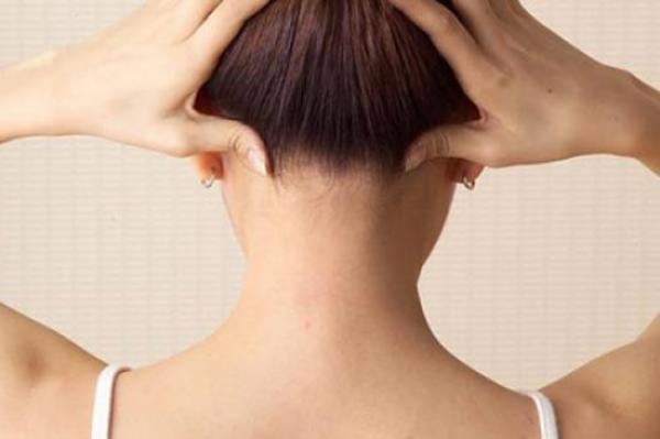 8 huyệt vị giúp bạn cắt ngay cơn đau đầu mà không cần dùng thuốc - 6 8 huyệt vị giúp bạn cắt ngay cơn đau đầu mà không cần dùng thuốc - 6