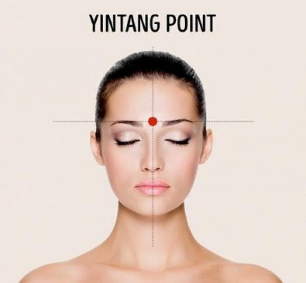 8 huyệt vị giúp bạn cắt ngay cơn đau đầu mà không cần dùng thuốc - 4 8 huyệt vị giúp bạn cắt ngay cơn đau đầu mà không cần dùng thuốc - 4