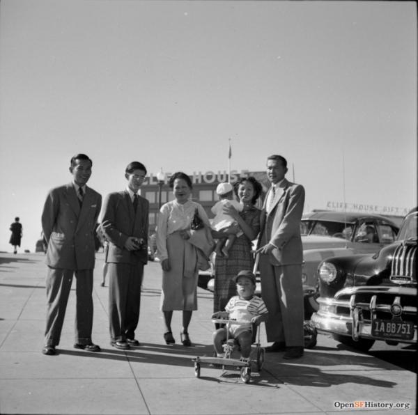 Ảnh độc chuyến du hí của người Việt ở Mỹ năm 1951 - 5 Ảnh độc chuyến du hí của người Việt ở Mỹ năm 1951 - 5