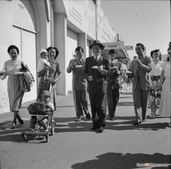 Ảnh độc chuyến du hí của người Việt ở Mỹ năm 1951 - 2 Ảnh độc chuyến du hí của người Việt ở Mỹ năm 1951 - 2