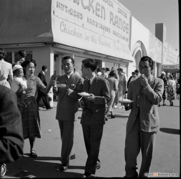 Ảnh độc chuyến du hí của người Việt ở Mỹ năm 1951 - 1 Ảnh độc chuyến du hí của người Việt ở Mỹ năm 1951 - 1