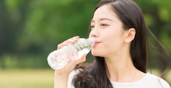 Có phải ai cũng nên uống nhiều nước? - 0 Có phải ai cũng nên uống nhiều nước? - 0