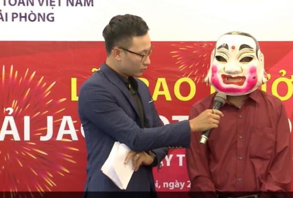Dân mạng tung bằng chứng buổi trao giải Vietlott hơn 300 tỷ đồng chỉ là “dựng cảnh” - 4 Dân mạng tung bằng chứng buổi trao giải Vietlott hơn 300 tỷ đồng chỉ là “dựng cảnh” - 4