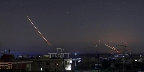 Syria triển khai đánh chặn thành công cơn mưa tên lửa Israel - 1