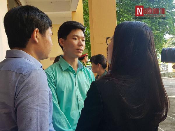 Toàn cảnh 4 ngày xét xử bác sĩ Hoàng Công Lương - 18 Toàn cảnh 4 ngày xét xử bác sĩ Hoàng Công Lương - 18