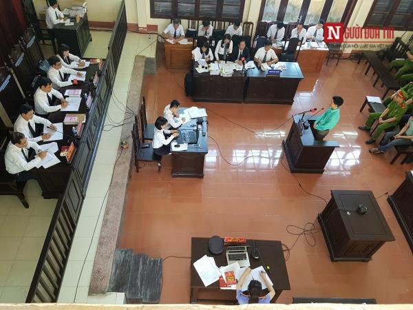 Toàn cảnh 4 ngày xét xử bác sĩ Hoàng Công Lương - 2 Toàn cảnh 4 ngày xét xử bác sĩ Hoàng Công Lương - 2