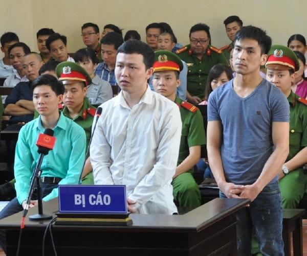 Toàn cảnh 4 ngày xét xử bác sĩ Hoàng Công Lương - 4 Toàn cảnh 4 ngày xét xử bác sĩ Hoàng Công Lương - 4