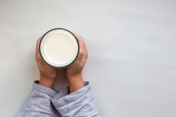 Trẻ nên uống nửa lít sữa mỗi ngày, ngay cả khi thừa cân - 0 Trẻ nên uống nửa lít sữa mỗi ngày, ngay cả khi thừa cân - 0