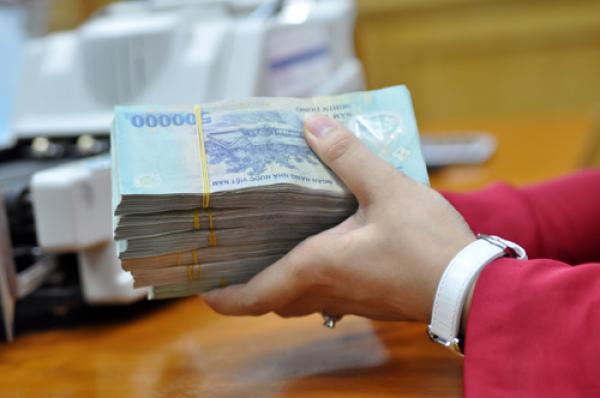 Việt Nam: Tiền gửi ‘bốc hơi’: ‘70% là trách nhiệm của khách hàng, 30% là của ngân hàng’ - 0 Việt Nam: Tiền gửi ‘bốc hơi’: ‘70% là trách nhiệm của khách hàng, 30% là của ngân hàng’ - 0