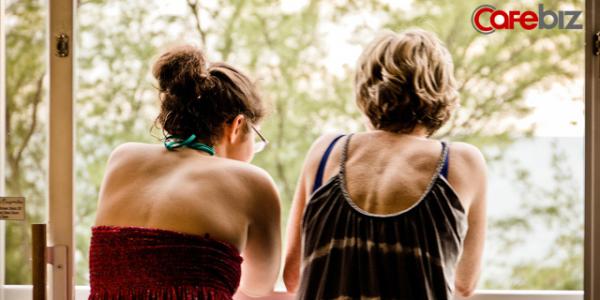 Thư mẹ gửi con gái: Con không mắc nợ mẹ điều gì cả, hãy làm điều con muốn nhưng đừng bắt người khác chịu trách nhiệm hộ mình - 1