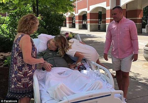 Xúc động người cha chống chọi với ung thư từng ngày để được thấy con gái kết hôn - 2