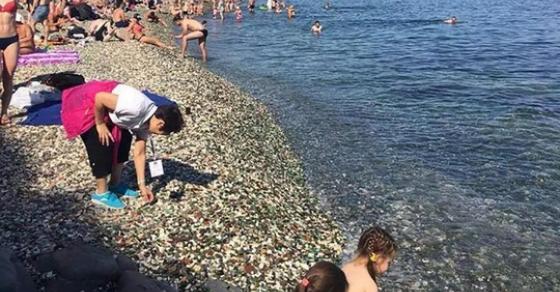 42 6 Bai Bien Thuy Tinh Co Nguy Co Bien Mat Vi Du Khach Trung Quoc Dua Nhau Nhat Soi