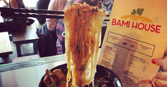 42 8 Chuoi Cua Hang Banh My Nhu Viet Nam Thu Nho Giua Long Nuoc Duc