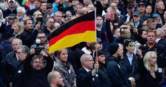 Đa số dân Đức lo ngại về tổng thống Mỹ hơn các vấn đề khủng bố 42 1 Da So Dan Duc Lo Ngai Ve Tong Thong My Hon Cac Van De Khung Bo