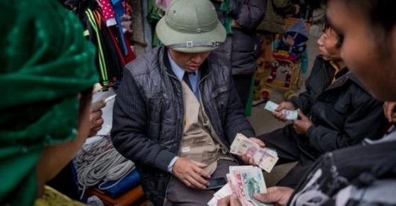 42 2 Bay Lap Luan Sai Ve Viec Dung Tien Tq O Bien Gioi