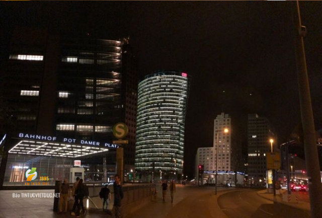 song o duc hay mot lan ghe qua berlin bao tintucvietduc 4