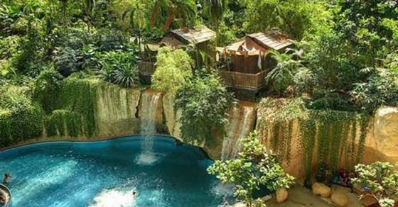 42 10 Hon Dao Bikini Tuyet Dep Giua Long Nuoc Duc