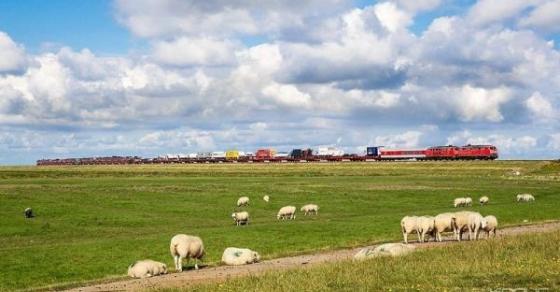 42 6 Tuyen Duong Sat Xuyen Bien Vi Dai Cua Nguoi Duc