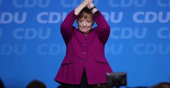 42 1 Thu Tuong Duc Tuyen Bo Rut Lui Su Ket Thuc Cua Ky Nguyen Merkel
