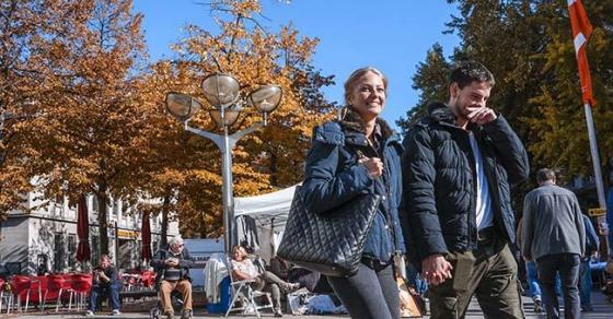 42 13 Ngam Nuoc Duc Dep Me Hon Giua Troi Thu