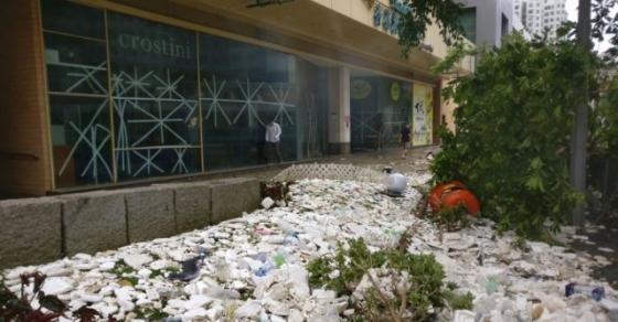 42 7 Gieo Nhan Nao Gat Qua Nay Tien Tay Vut Rac Nhung Thuc Ra Chung Ta Dang An Rac Thai Nhua Moi Ngay